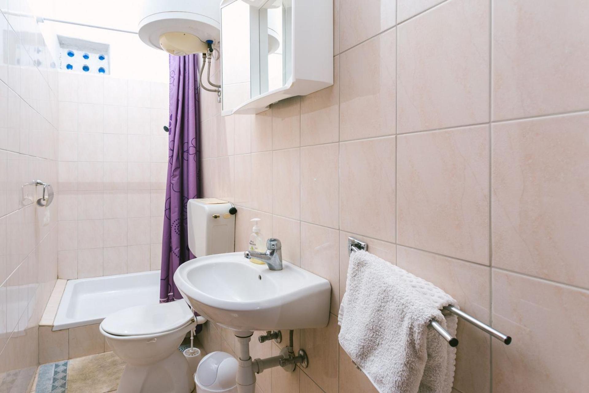 Apartments Ivica - 150M From Sea โตรกีร์ ภายนอก รูปภาพ